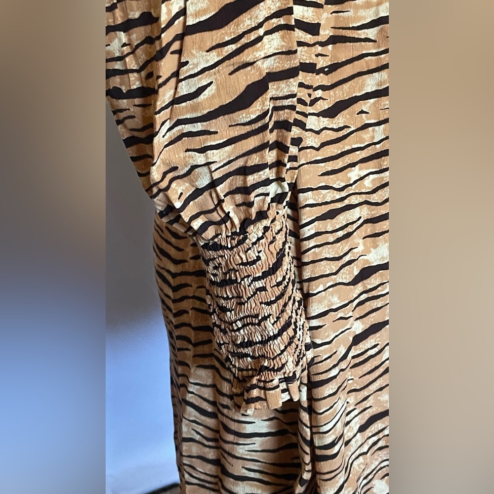 Faithfull The Brand animal print dress - Picture 6 of 10